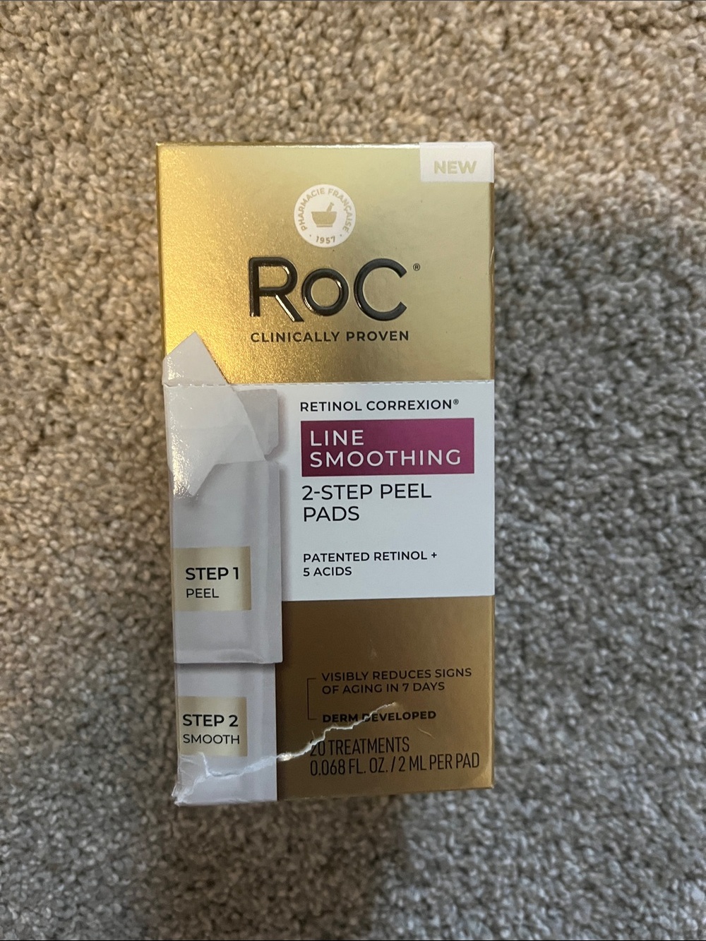 New in Box RoC Retinol Correxion Line Smoothing Peel Facial Pads - 20ct